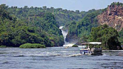 Nile boat cruise at Murchison Falls